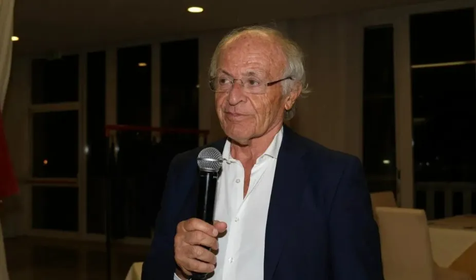 Pellegatti:  Mbetet për t'u kuptuar një gjë,pse ky Milan duket kaq brilant, i qëndrueshëm dhe i fortë në Itali, ndërsa vuan në Evropë?