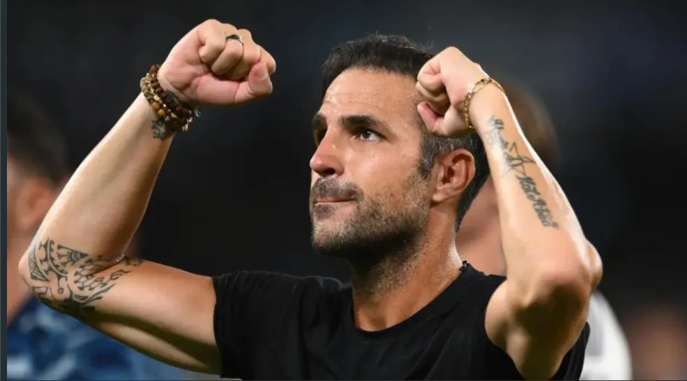Fabregas për komentet e Amorimit: "Milan, Inter dhe Juve gjithmonë duhet të fitojnë, por edhe ne kemi shumë për të fituar"