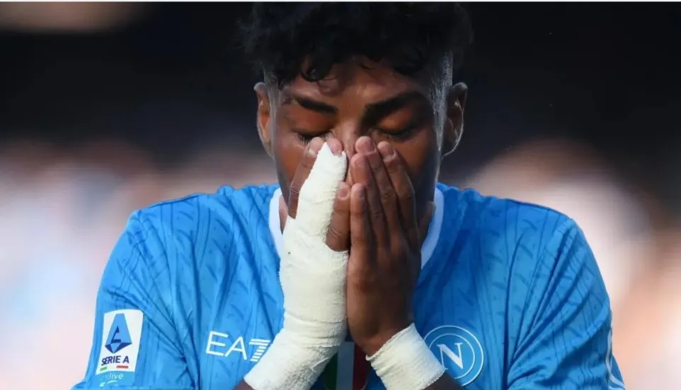 Napoli: Alisson Santos dëmtohet në minutat e fundit, gjendja e tij