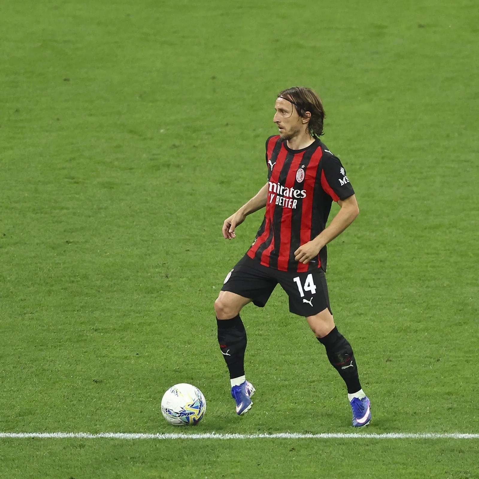 Modric per Leao :