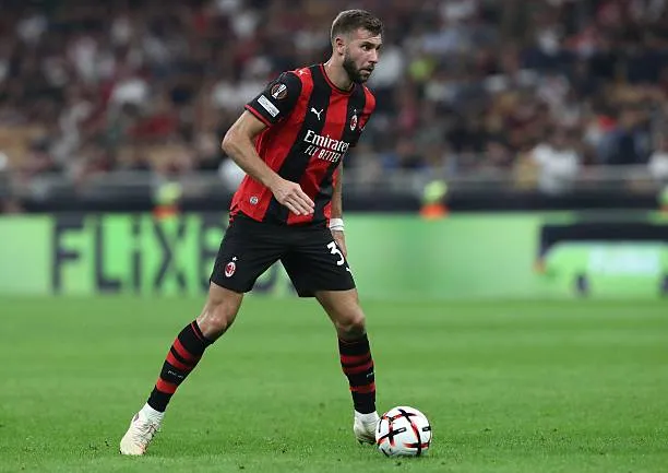 Pavlovic foli për DAZN