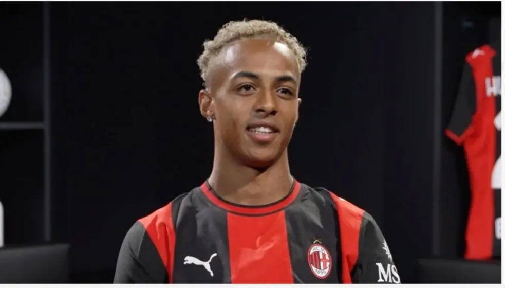 Hutchinson për SportMediaset:  Po e shijoj Milanin dhe po punoj shumë