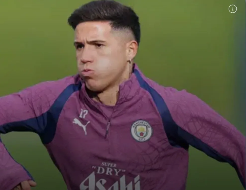 Skuadra me 21 lojtarët e Manchester Cityt vërehet në stërvitje para përballjes me AEK Athinën .Mungojnë pesë emra