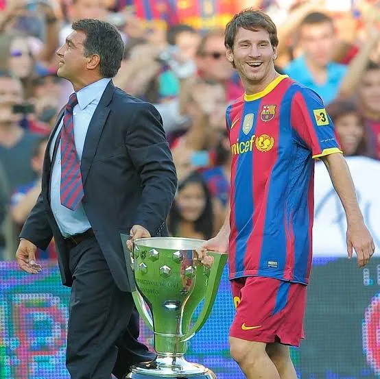 Presidenti i Barcelonës, Joan Laporta, i uron Lionel Messit fitoren e Çmimit Princesha e Asturisë për Sport 2026!