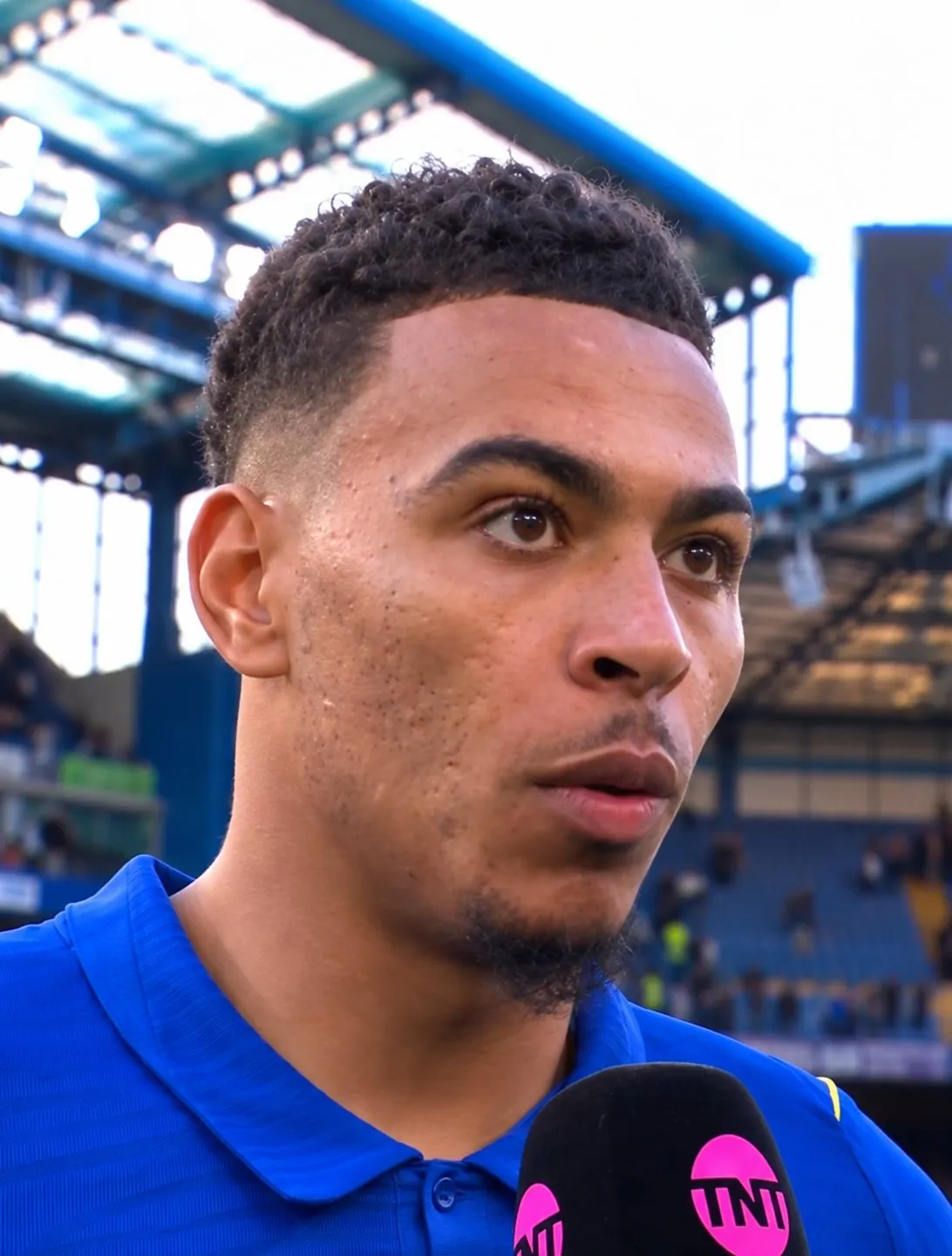 Morgan Rogers pas ndeshjes për garën miqësore të shënimit të golave me Cole Palmer