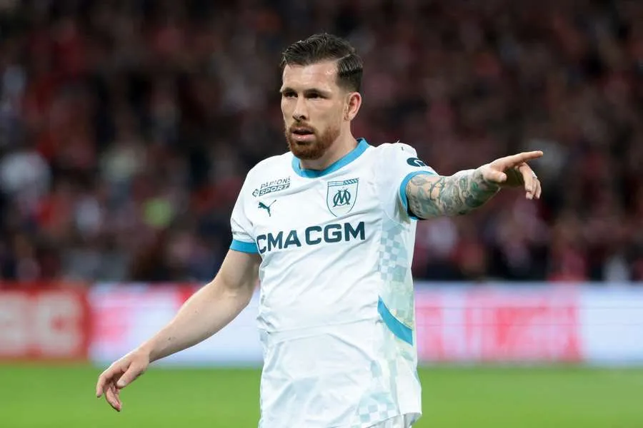 Newcastle po shqyrton një transferim për mesfushorin e Marseille, Pierre Emile-Højbjerg